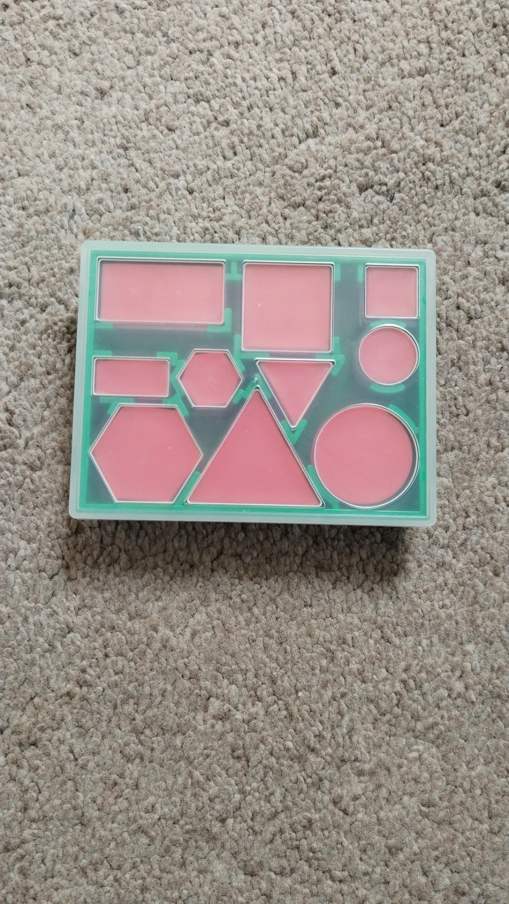 Pocket sized 2D shapes set