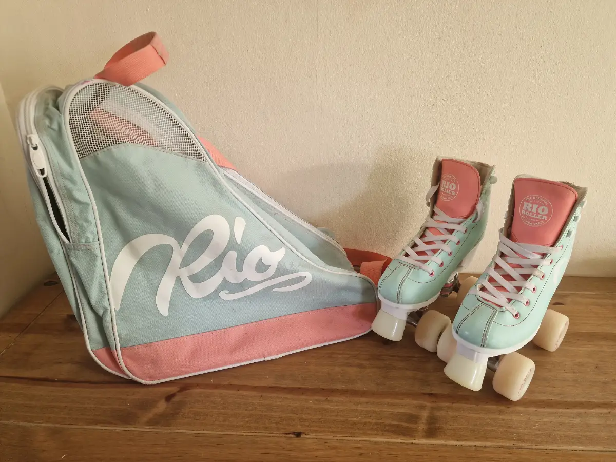 Rio Roller Script Quad Roller Skates Teal/Coral Size UK 3 + Matching Carry Bag