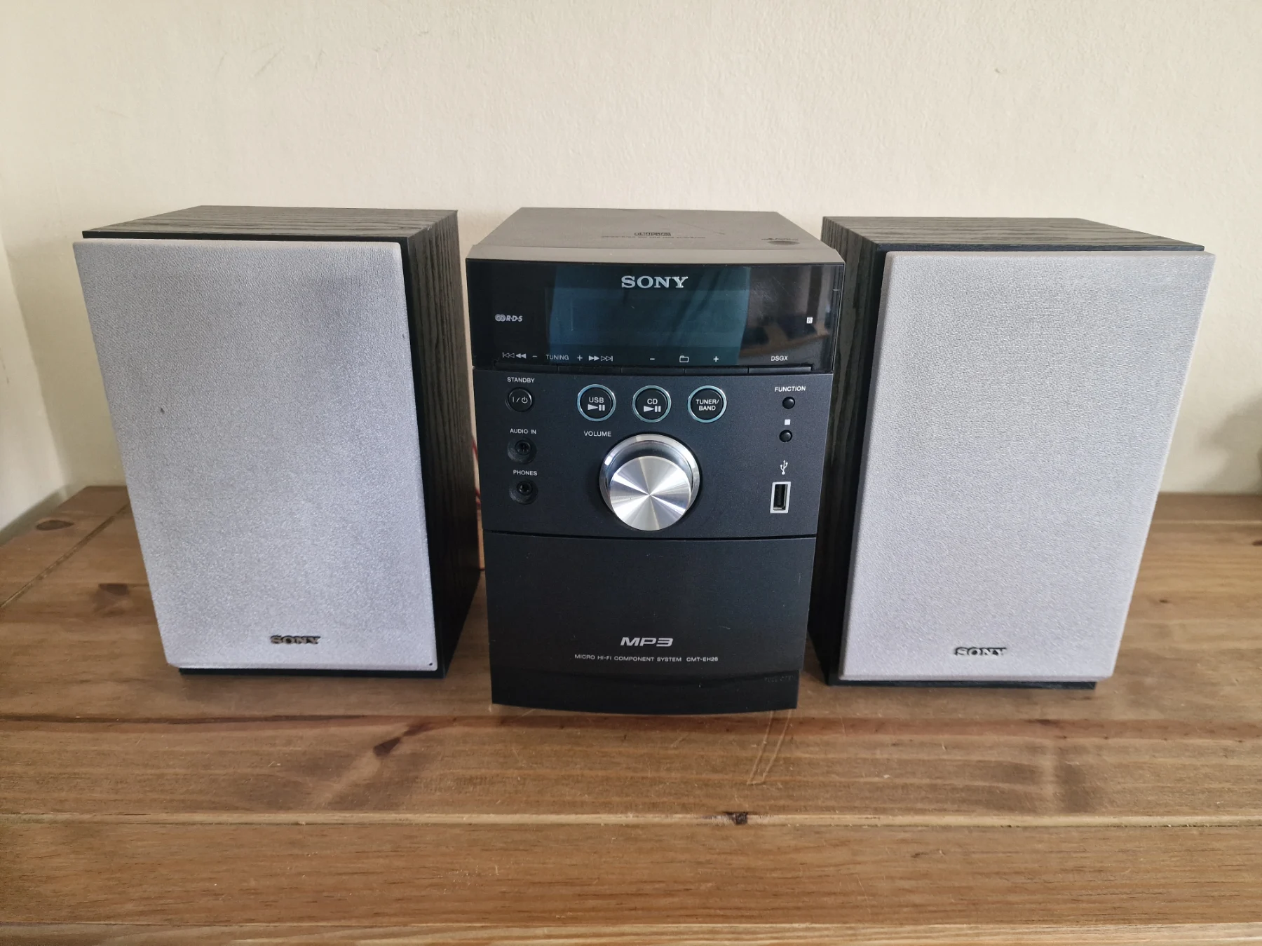Sony CMT-EH26 Micro Hi-Fi System CD Player USB MP3 Radio & Speakers