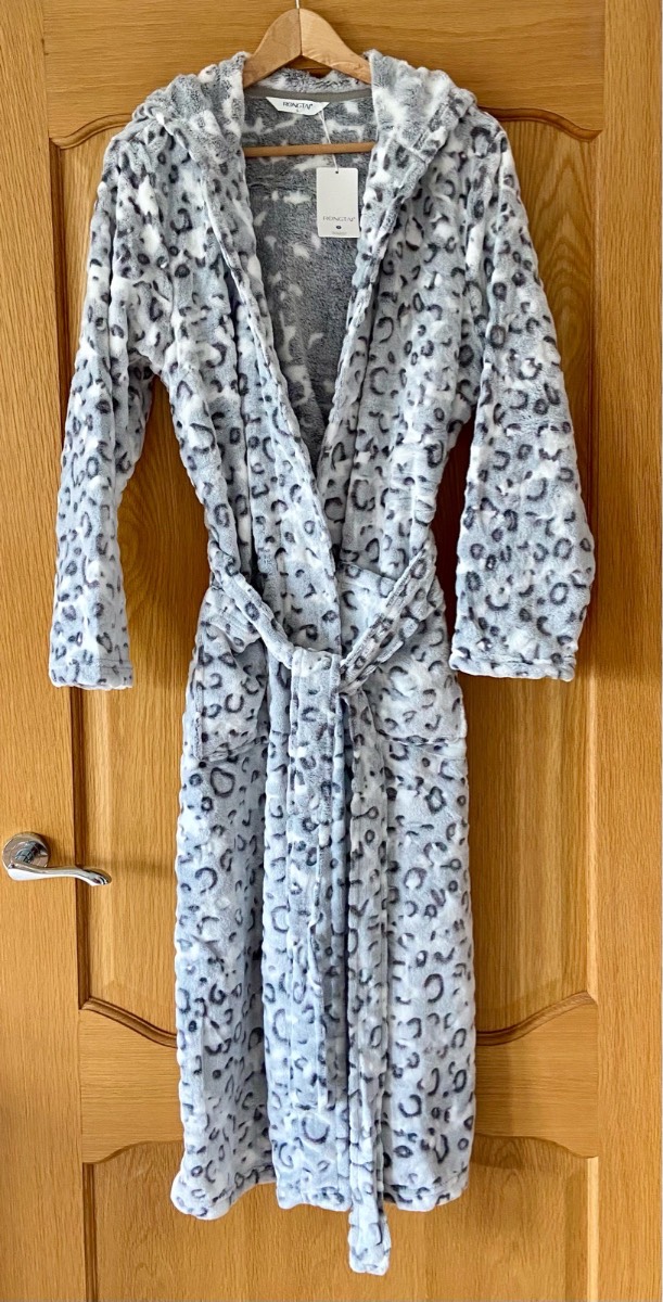 Rongtai Soft Grey Leopard Print Hooded Fleece Dressing Gown Robe BNWT UK 8–10