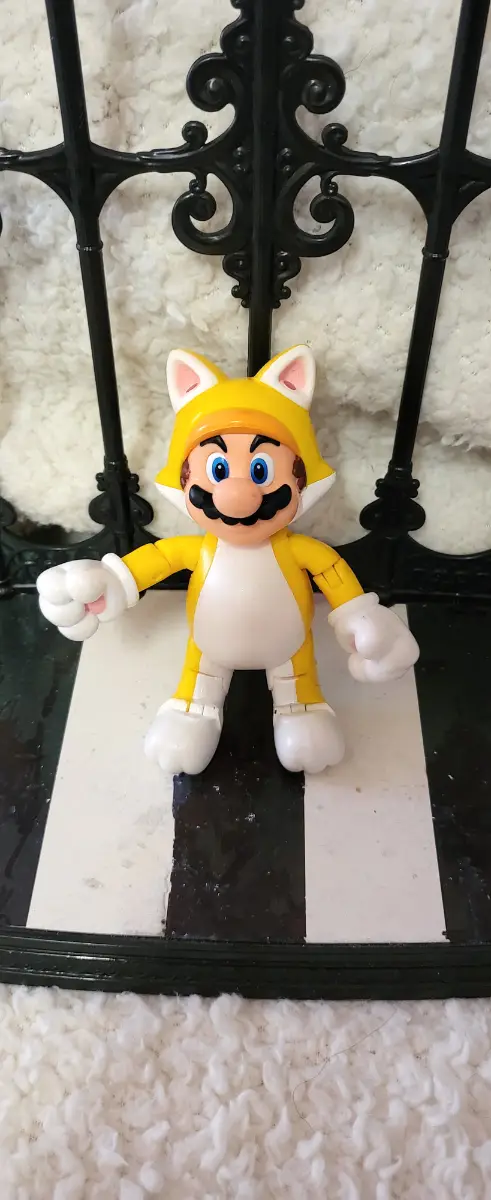 Super Mario Cat Mario Figure