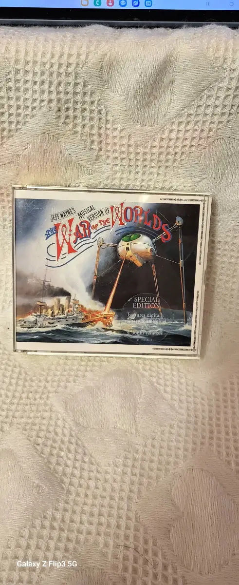 War Of The World's CD