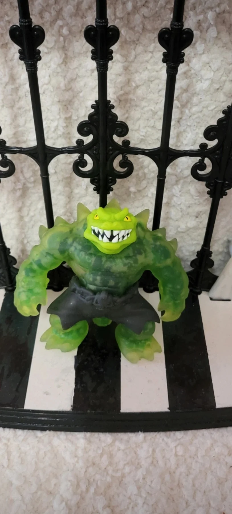 Goo Jit Zu Rock Jaw Figure