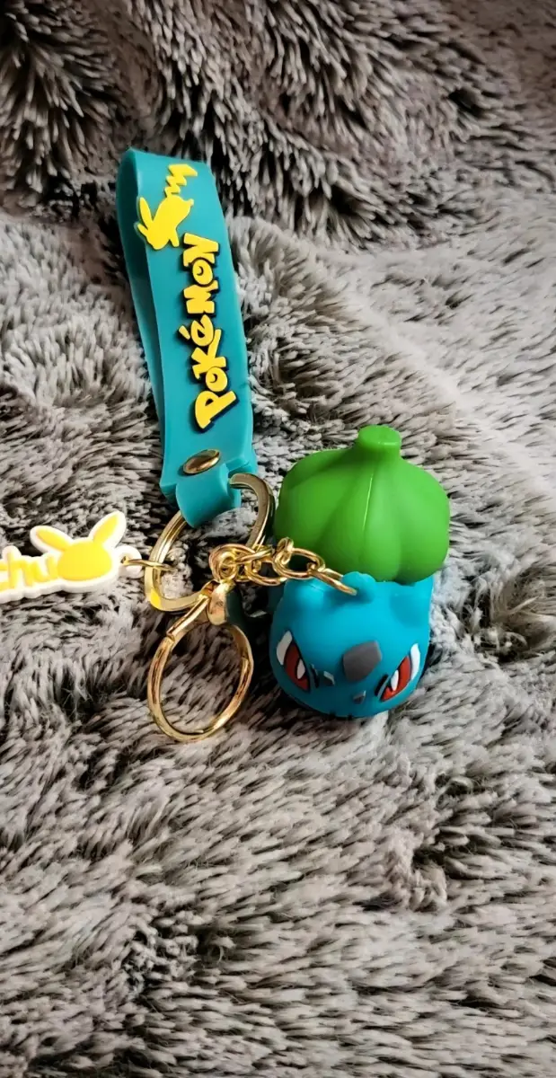 Pokemon Balbasaur Figure Keychain