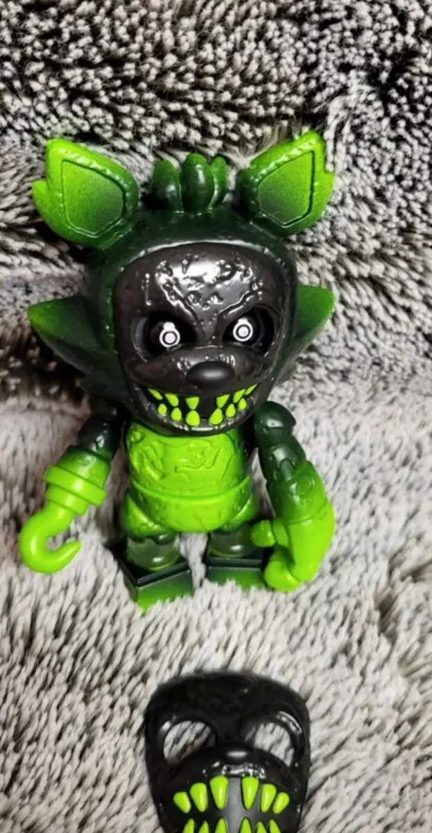 Five Nights At Freddy's Funko Snaps Phantom Foxy Figure