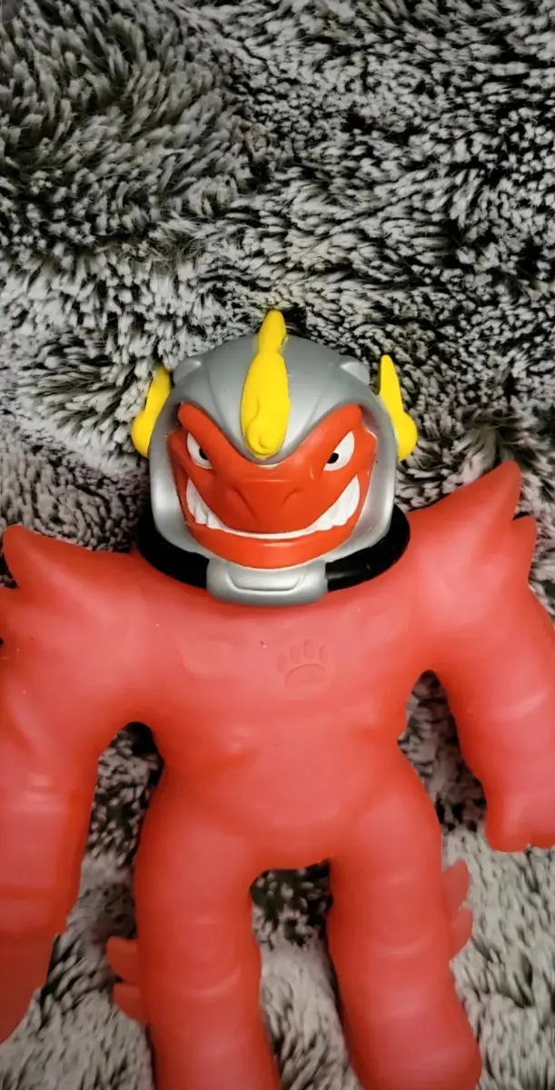 Goo Jit Zu Galaxy Blast Blazagon Figure