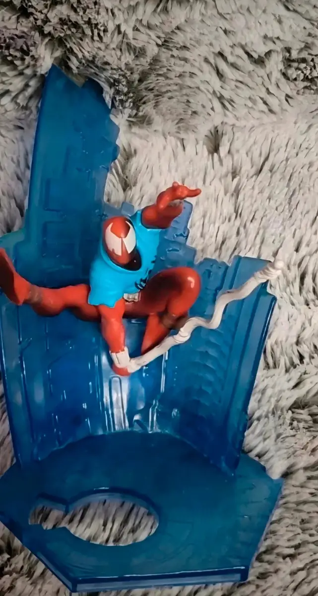 Marvel Spiderman Scarlet Spider Figure
