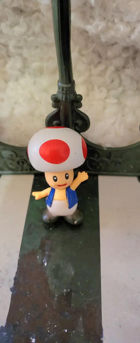 Super Mario Toad Figure