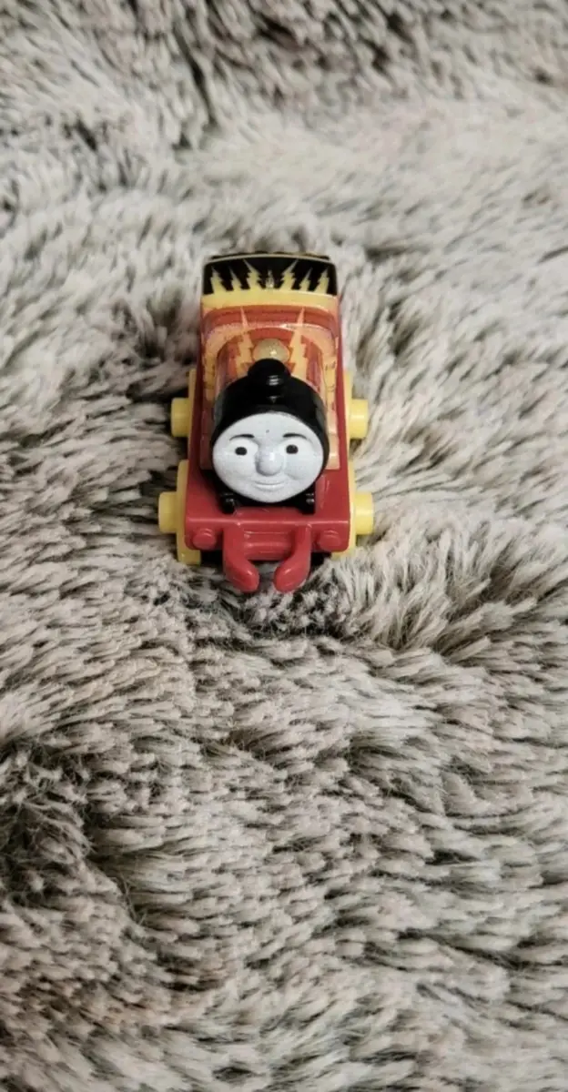 Thomas The Tank Engine Minis Glow In The Dark James