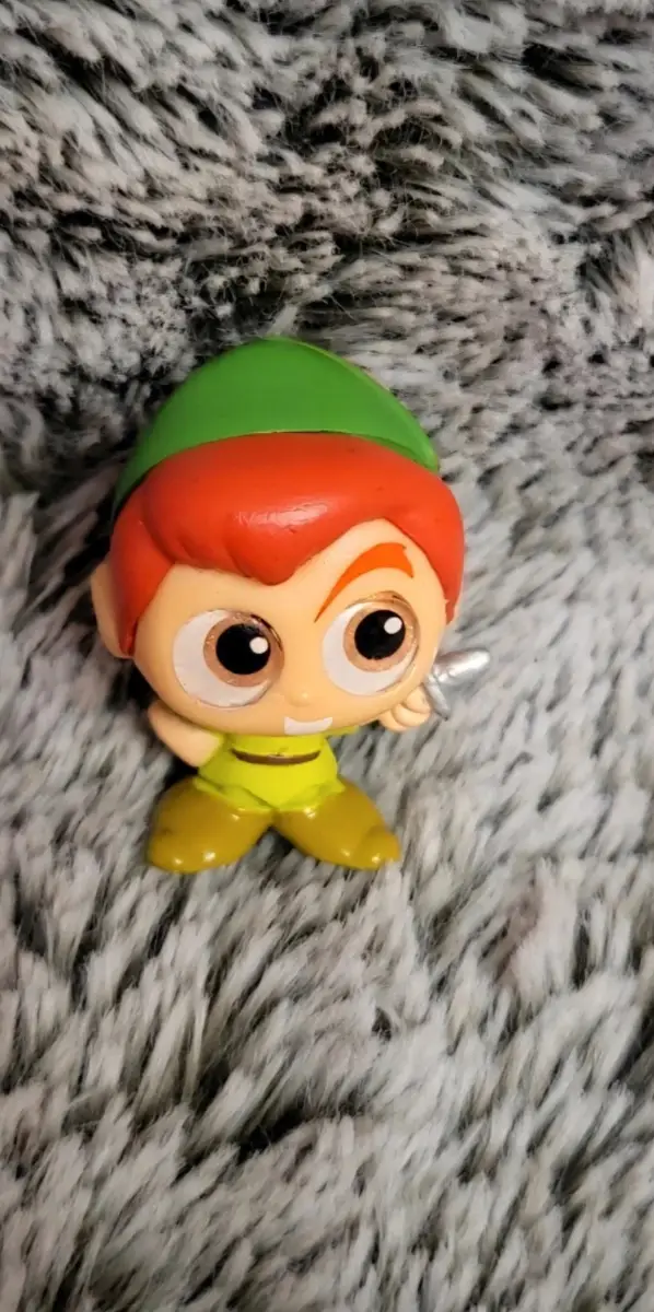 Disney Doorables Peter Pan Figure