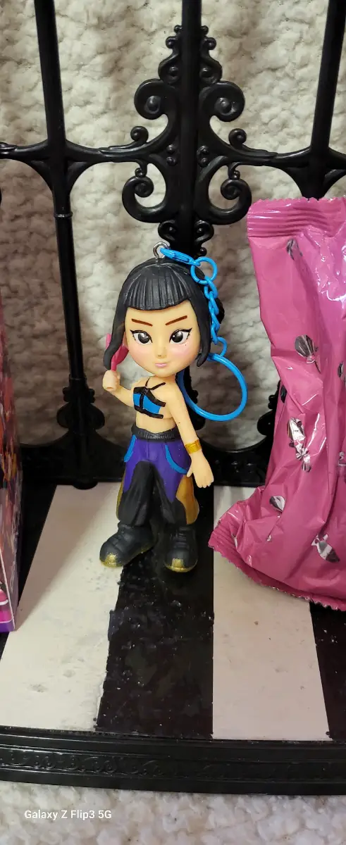 K Pop Demon Hunters Zoe Figure Keychain