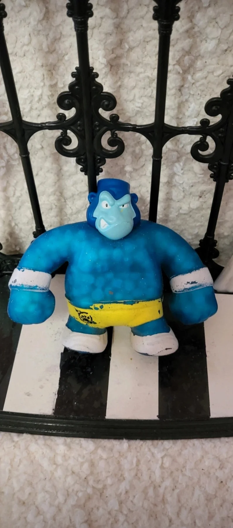 Goo Jit Zu Silverback Gorilla Figure