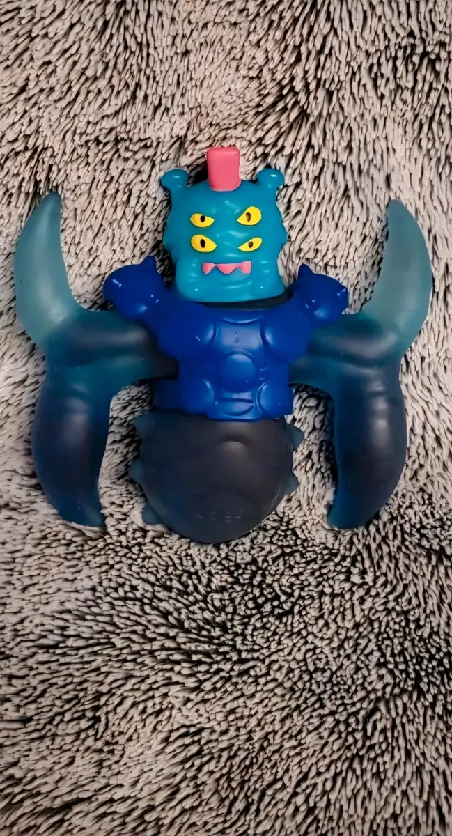 Goo Jit Zu Galaxy Attack Saturnaut Figure