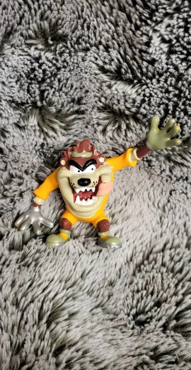 Looney Tunes Tazmanian Devil Figure