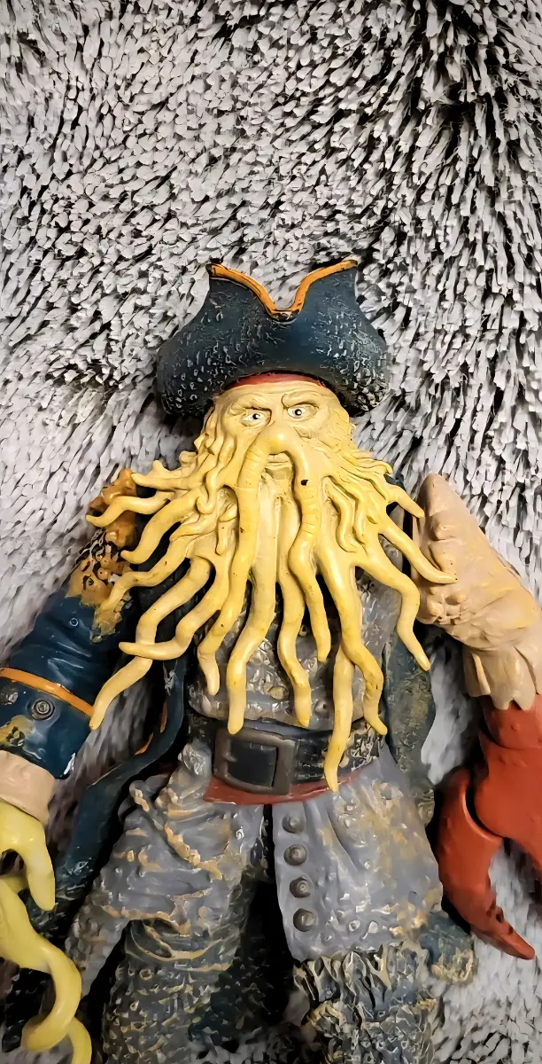 Disney Pirates Of The Caribbean Davy Jones Figure