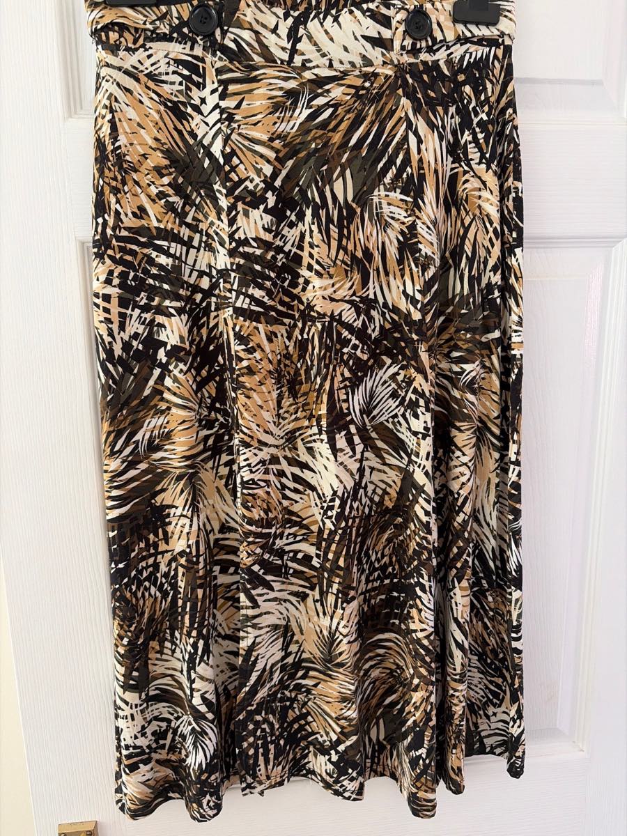 Skirt size 10