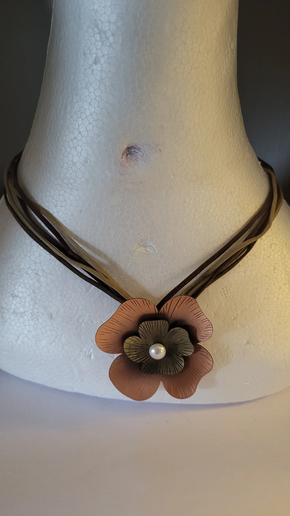 Brown & tan flower necklace