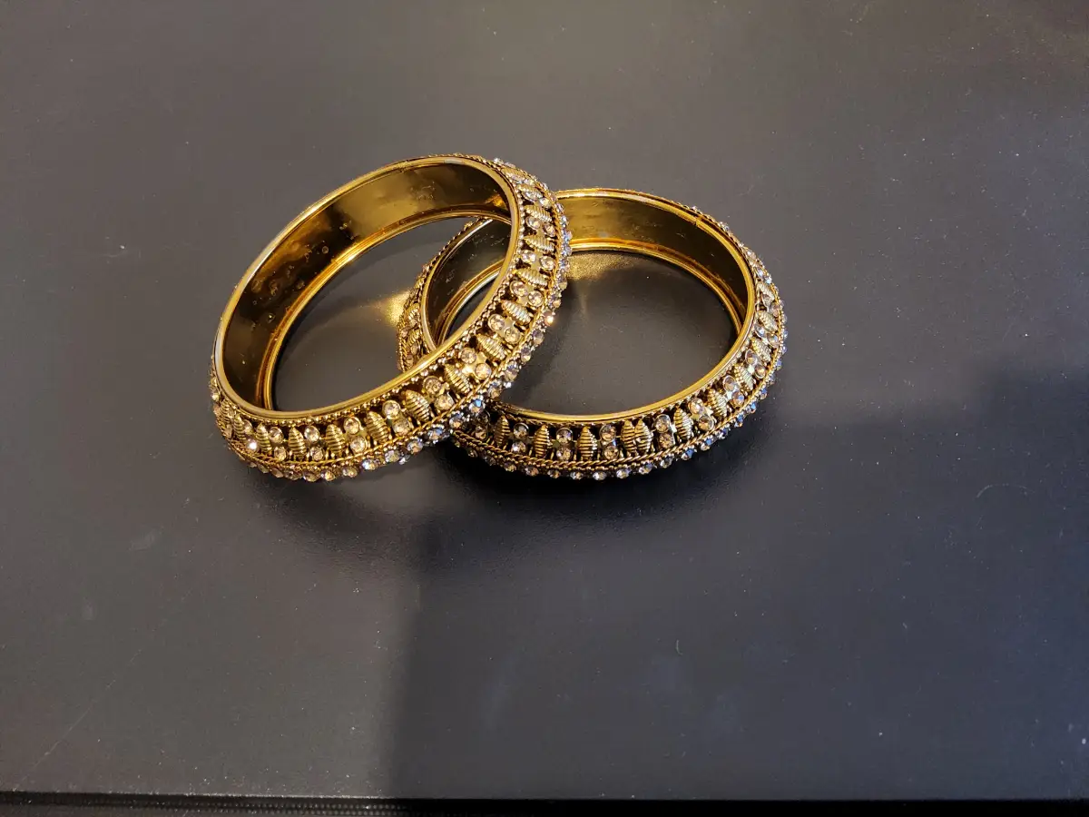 Indian bangles kangan