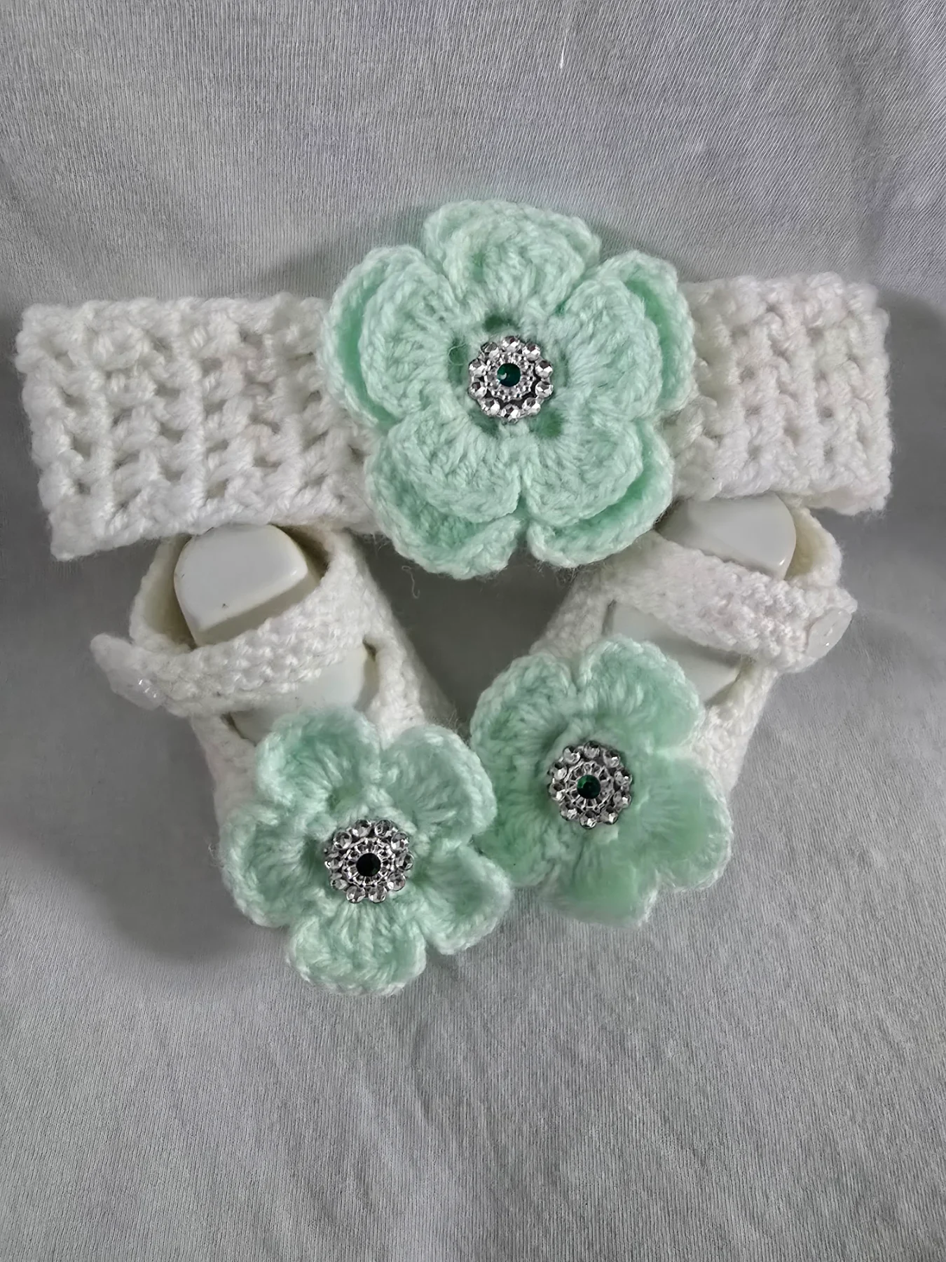 Handmade baby girls shoes with crochet headband