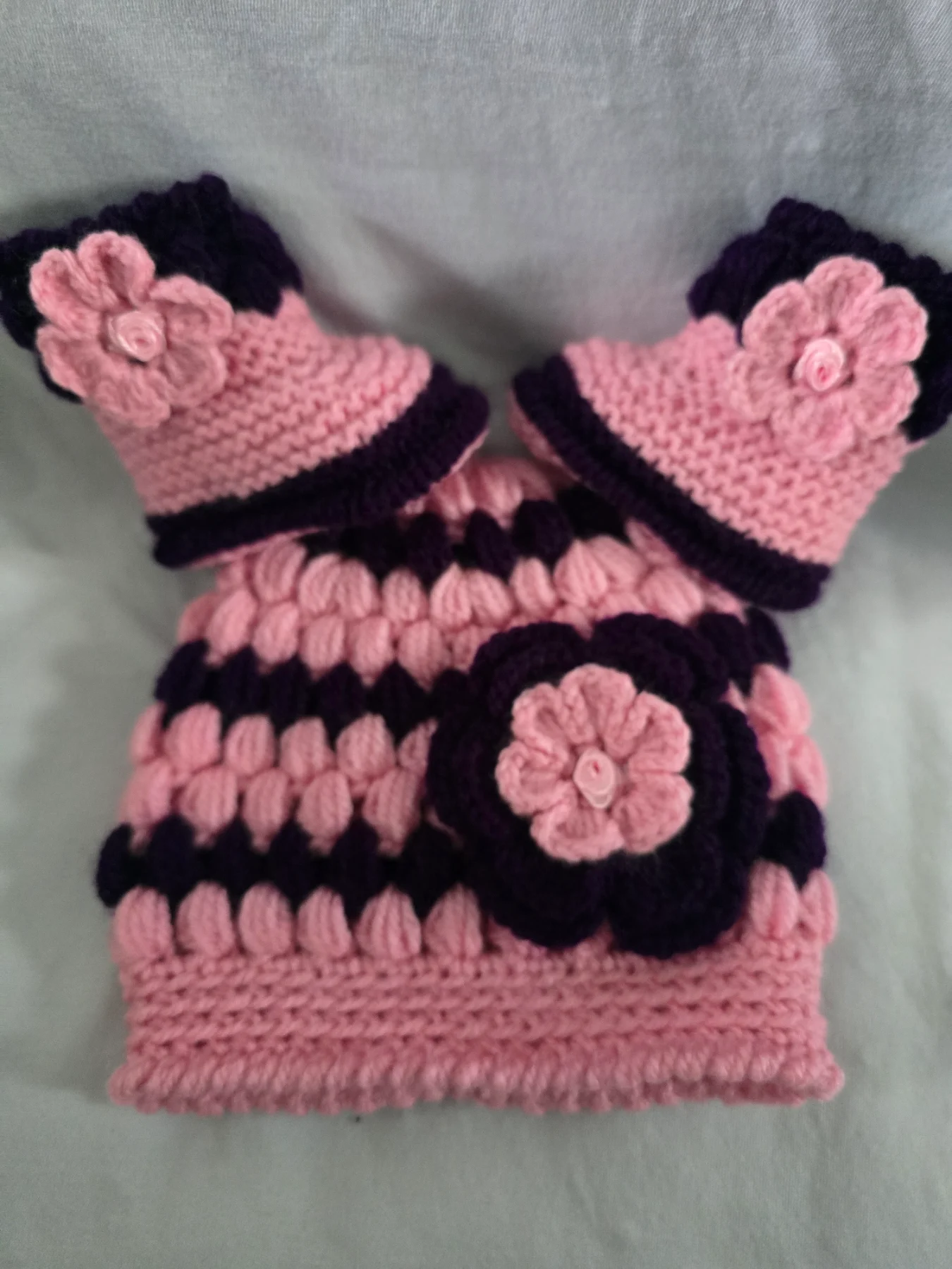 Handmade baby girls booties with crochet hat newborn