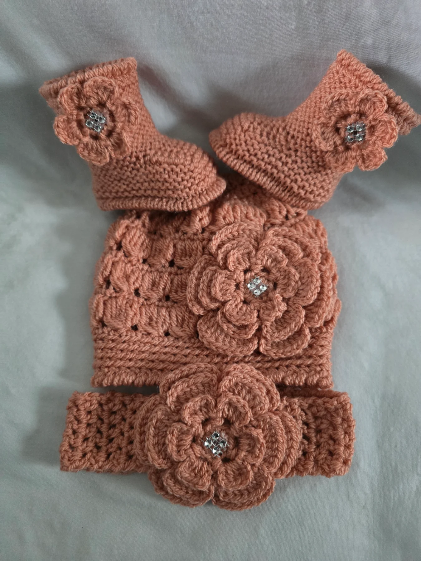Handmade 3 sets crochet baby girls booties, hat with headband 0-3Months