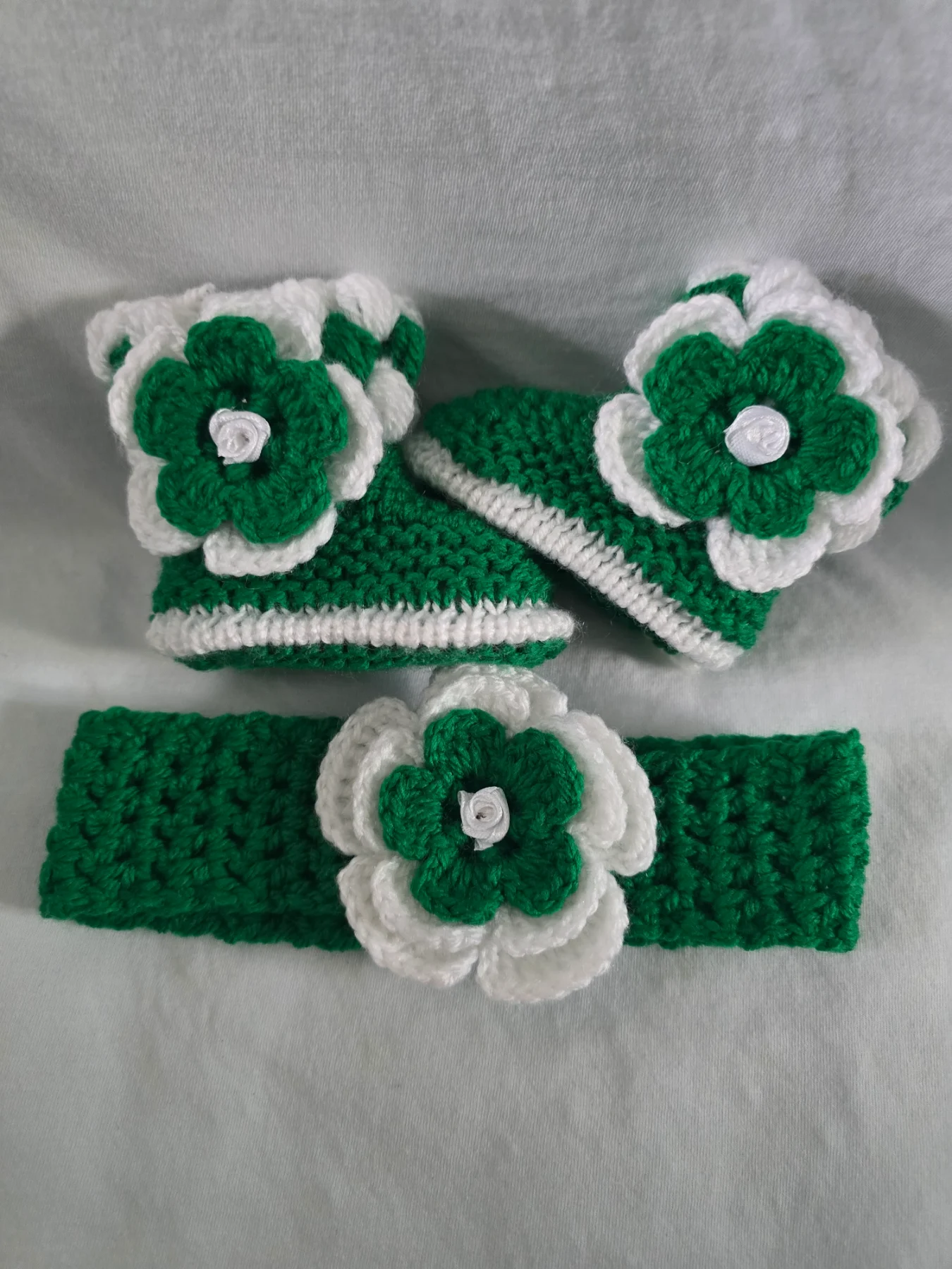 Handmade baby girls booties with crochet headband 0-3Months