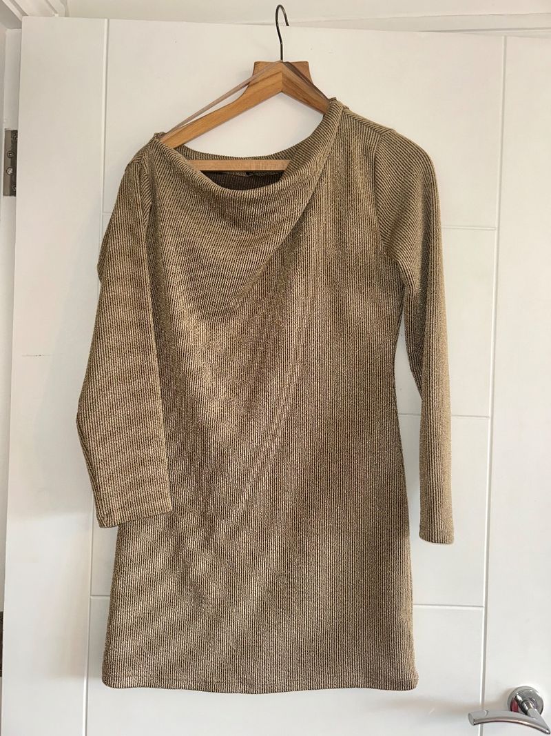 Zara Gold Metallic Ribbed Knit Mini Dress Shimmer Size L by Zara | Bidzzy Zara Gold Metallic Ribbed Knit Mini Dress Shimmer Size L by Zara | Bidzzy